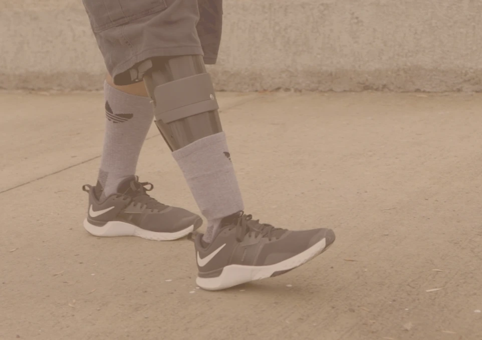 PROTESIS AJUSTABLE BARATA PIERNA RODILLA